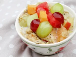 Oatmeal-with-Fruit